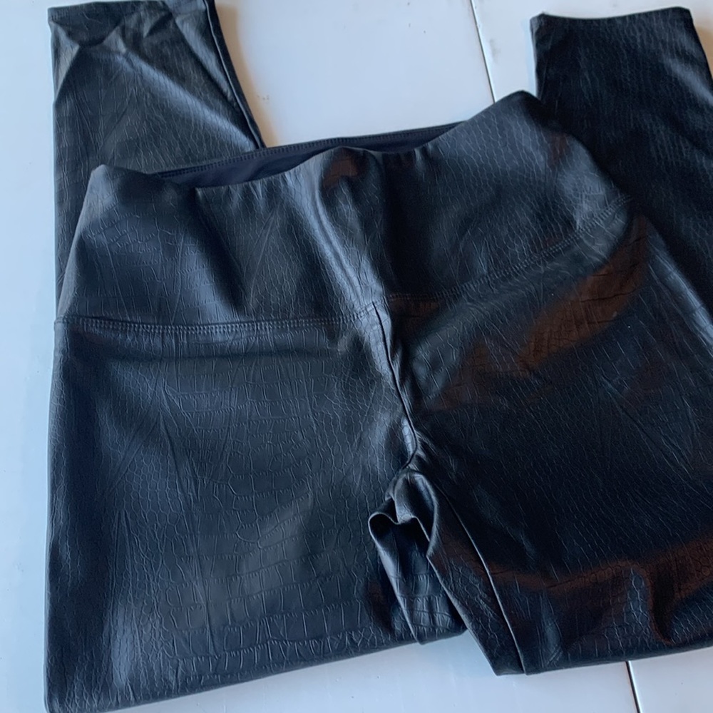 Nicole Miller faux leather leggings